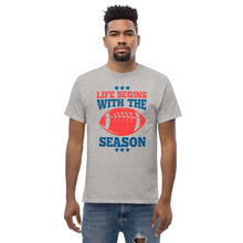 Load image into Gallery viewer, T-Shirt &quot;Life Begins With The Season&quot;
